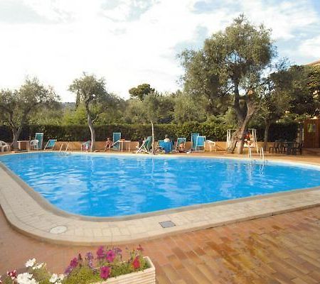 Casa Vacanze Orchidea Diano Marina Exterior foto